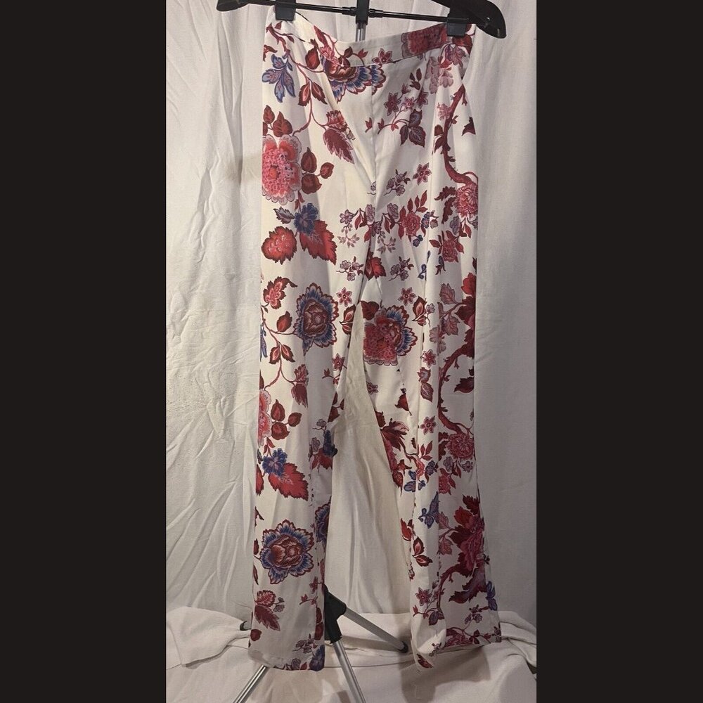Diva trend guitar flowery white pants women’s size 48